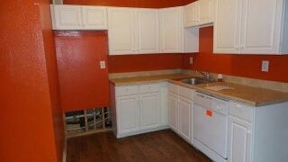 5021 Oak Grove Rd, Kansas City, KS 66106