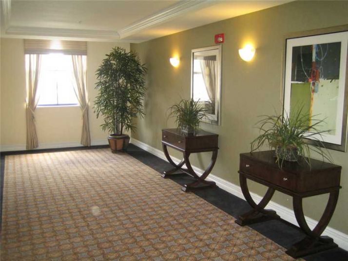 1919 VAN BUREN ST # 807, Hollywood, FL 33020