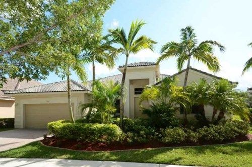 1148 SKYLARK DR, Fort Lauderdale, FL 33327