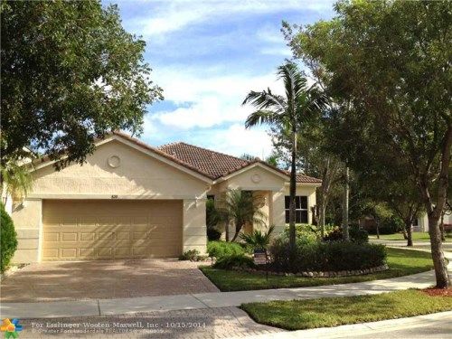 820 NANDINA DR, Fort Lauderdale, FL 33327