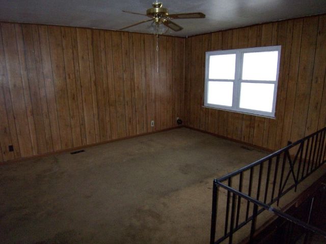 225 Slayton St, New Carlisle, OH 45344