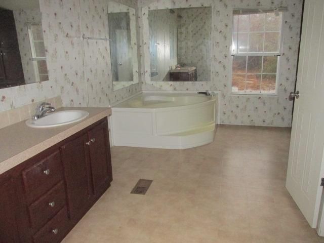 275 Farmers Bridge, Hephzibah, GA 30815
