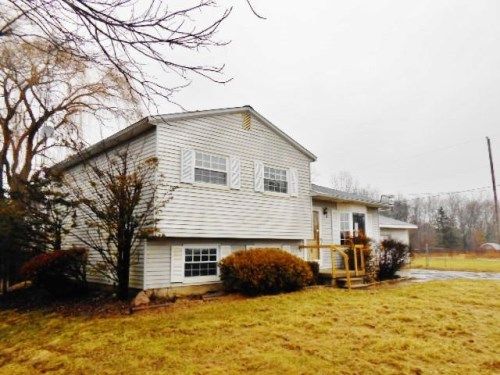7104 W Farrand Rd, Clio, MI 48420