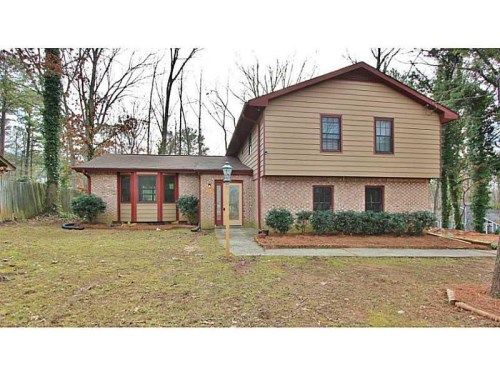 688 Lost Creek Circle, Stone Mountain, GA 30088