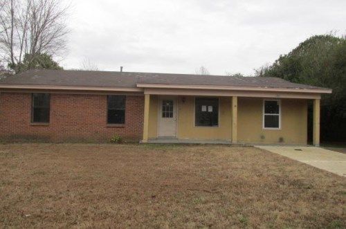 5502 Adams Cir, Horn Lake, MS 38637