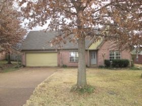 1213 Thames Dr, Southaven, MS 38671