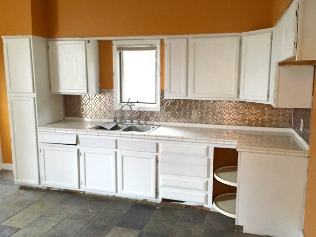 1202 N 8th St, Saint Joseph, MO 64501