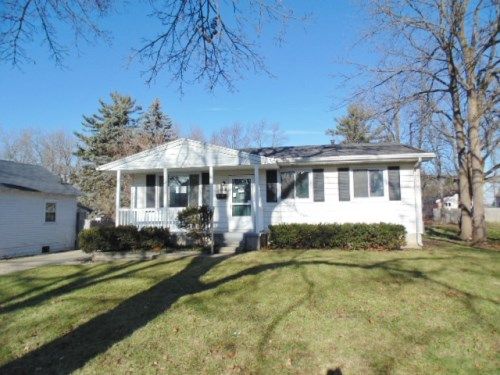 1126 Alsdorf St, Lansing, MI 48910