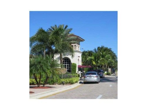 4909 SW 140 TE # 5, Hollywood, FL 33027