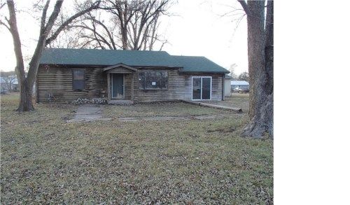 624 Kansas Ave, Lane, KS 66042