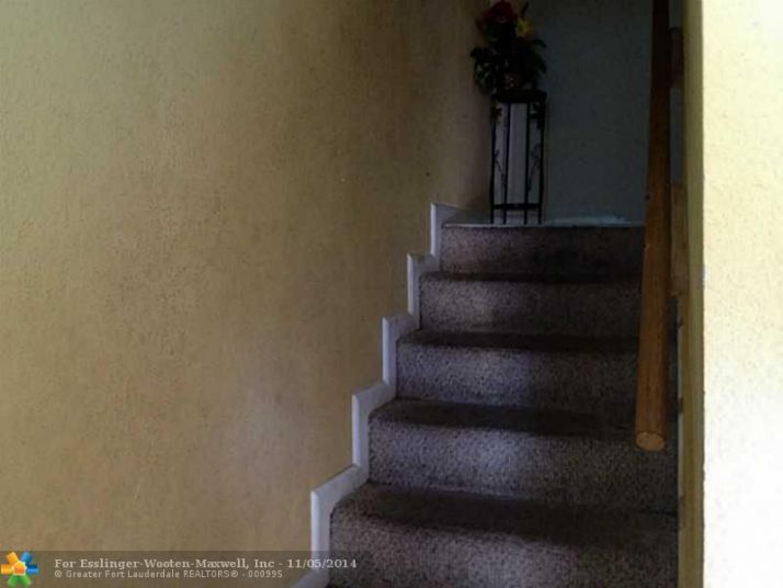 5963 NW 28th St # 136, Fort Lauderdale, FL 33313