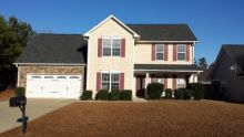 5242 Woodpecker Dr Hope Mills, NC 28348