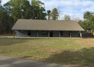 6102 Center St, Ocean Springs, MS 39564