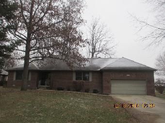 1118 Oakland Dr, Anderson, IN 46012