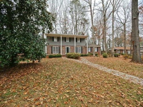 90 Whispering Way, Atlanta, GA 30328