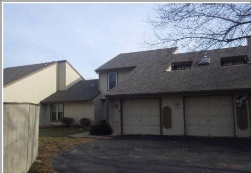 12225 Charlotte St, Kansas City, MO 64146