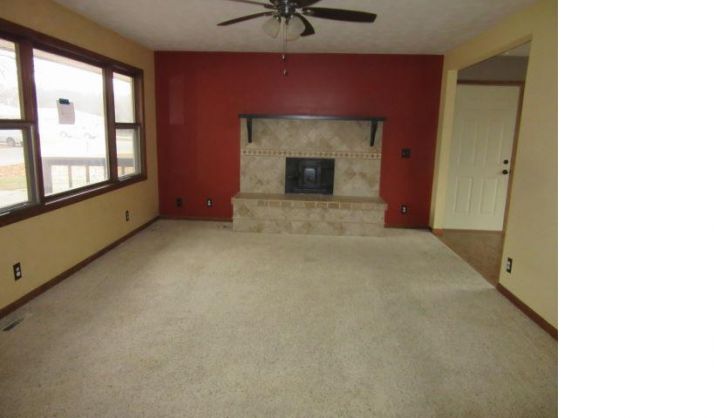 1716 N 17th St, Beatrice, NE 68310