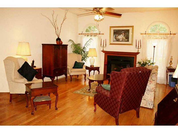 10585 Summer Ridge Drive, Alpharetta, GA 30022