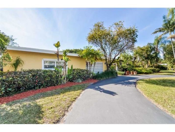 7400 SW 135 ST, Miami, FL 33156