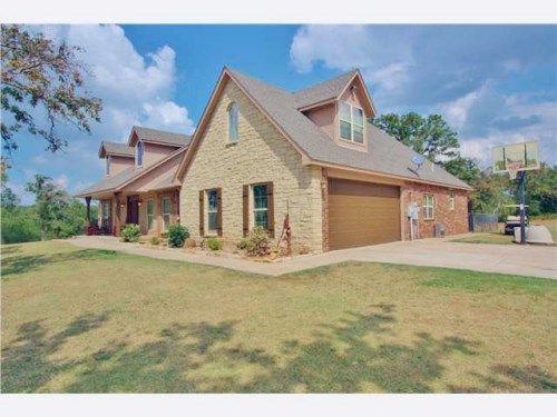 6454 N Rockwell Ave, Blanchard, OK 73010