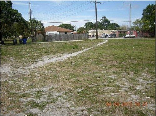 2200 CHARLESTON ST, Hollywood, FL 33020