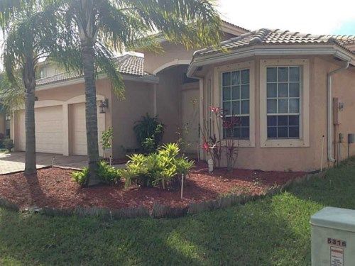 5312 SW 148 AV, Hollywood, FL 33027