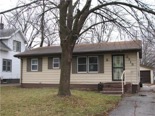 2315 E 39th St, Des Moines, IA 50317