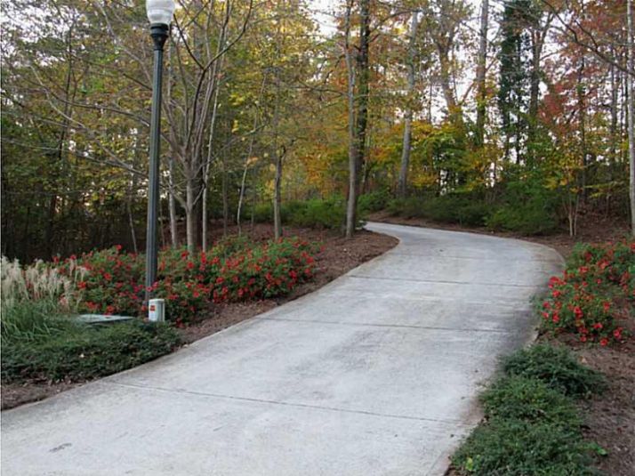 884 Madison Grove, Marietta, GA 30064
