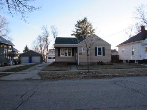 719 W Oklahoma St, Appleton, WI 54914