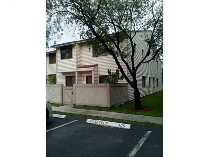 3530 NW 99 AV # 5A, Fort Lauderdale, FL 33351