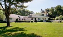 86 Leonard Dr Osterville, MA 02655