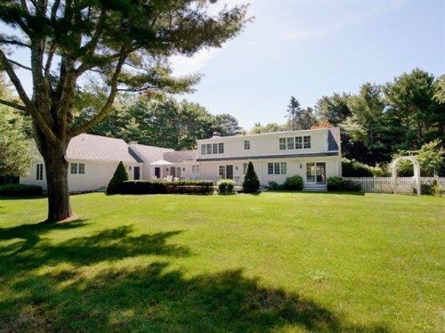 86 Leonard Dr, Osterville, MA 02655