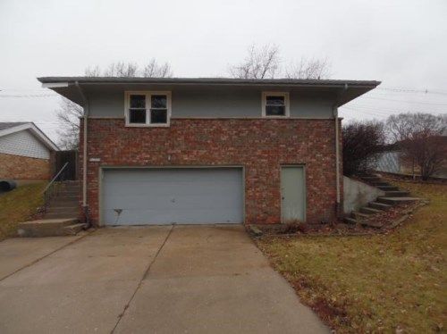 2932 La Salle Avenue, Rockford, IL 61114