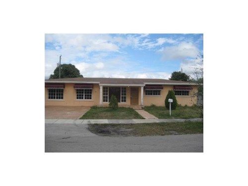 717 W 63 DR, Hialeah, FL 33012