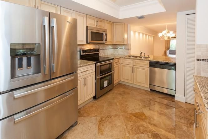 20308 NE 34 DELVISTA CT # 38, Miami, FL 33180