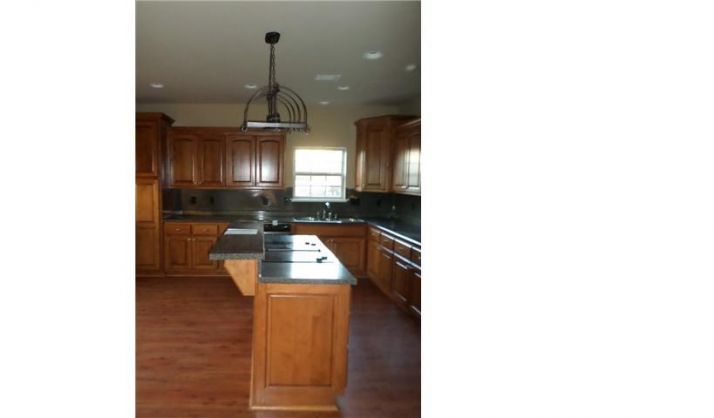 5014 Congressional Dr, Benton, AR 72019