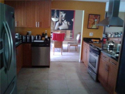 1711 N 49 AV, Hollywood, FL 33021