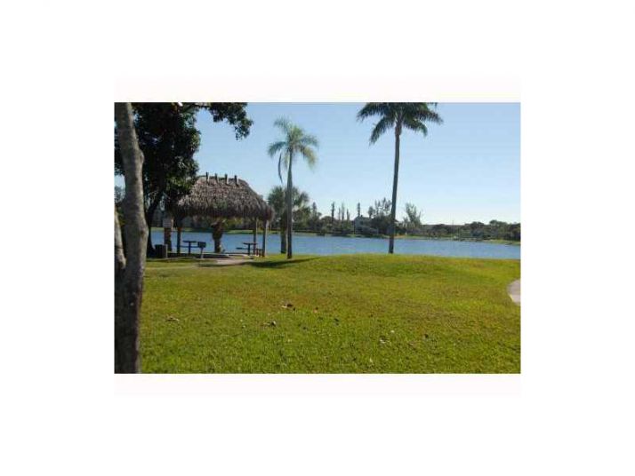 214 Lake Pointe Dr # 106, Fort Lauderdale, FL 33309