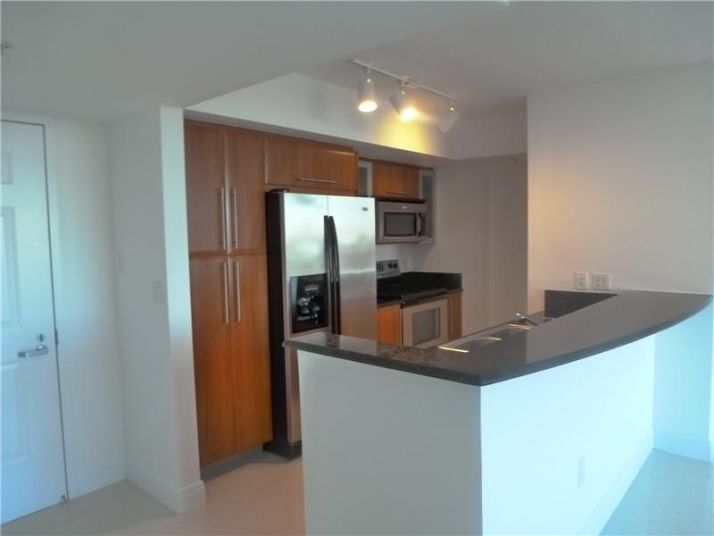 3232 SW 22 ST # 1706, Miami, FL 33145
