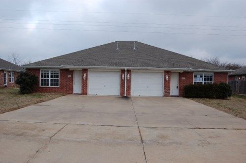 2849 Carondolet St, Springdale, AR 72764