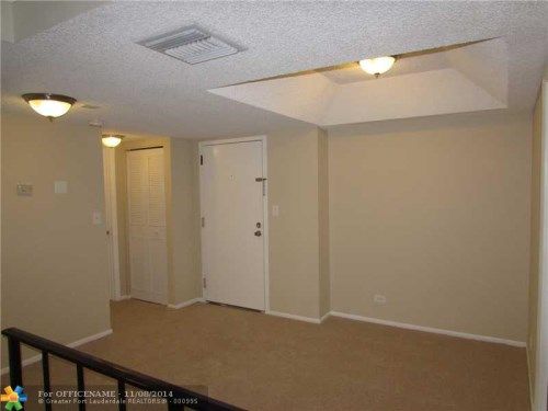 3690 INVERRARY DR # 2G, Fort Lauderdale, FL 33319