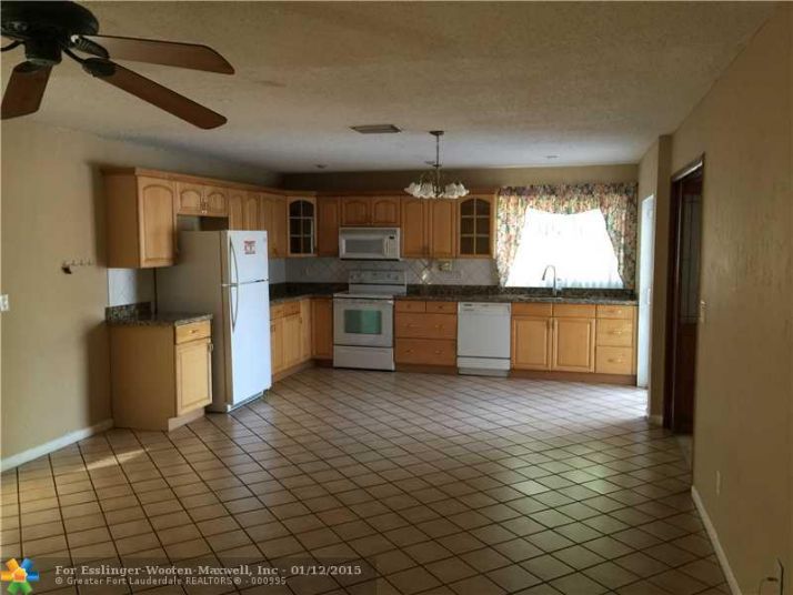 7363 NW 49TH ST, Fort Lauderdale, FL 33319