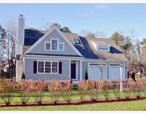 100 Schooner Ln, Hyannis, MA 02601