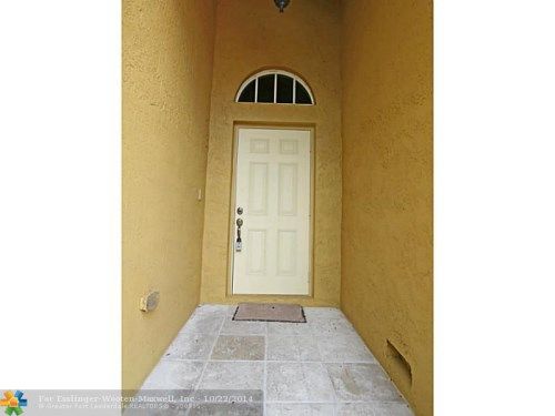 14140 SW 52ND ST, Hollywood, FL 33027