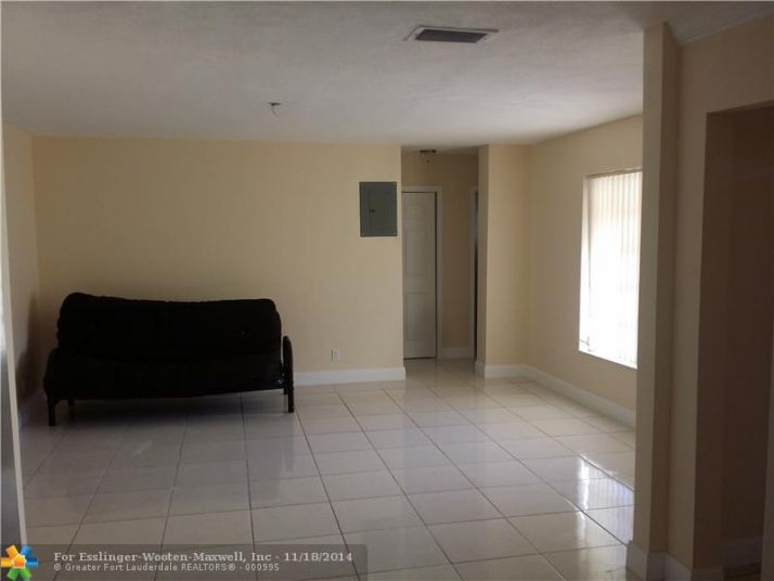 5911 NW 15TH ST, Fort Lauderdale, FL 33313