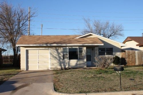 4697 NW Ozmun Ave, Lawton, OK 73505