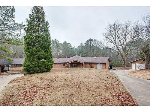 64 Matthews School Road, Winder, GA 30680