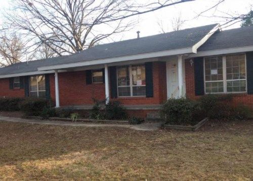 2 Northbrook Cir, Little Rock, AR 72205