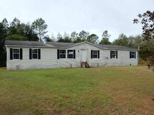 6040 Yellow Pine Rd, De Leon Springs, FL 32130