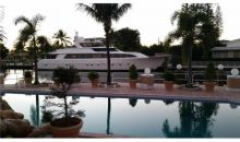 660 OLEANDER DR Hallandale, FL 33009